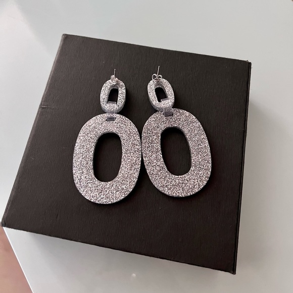 Shashi Jewelry - NWOT Shashi earrings